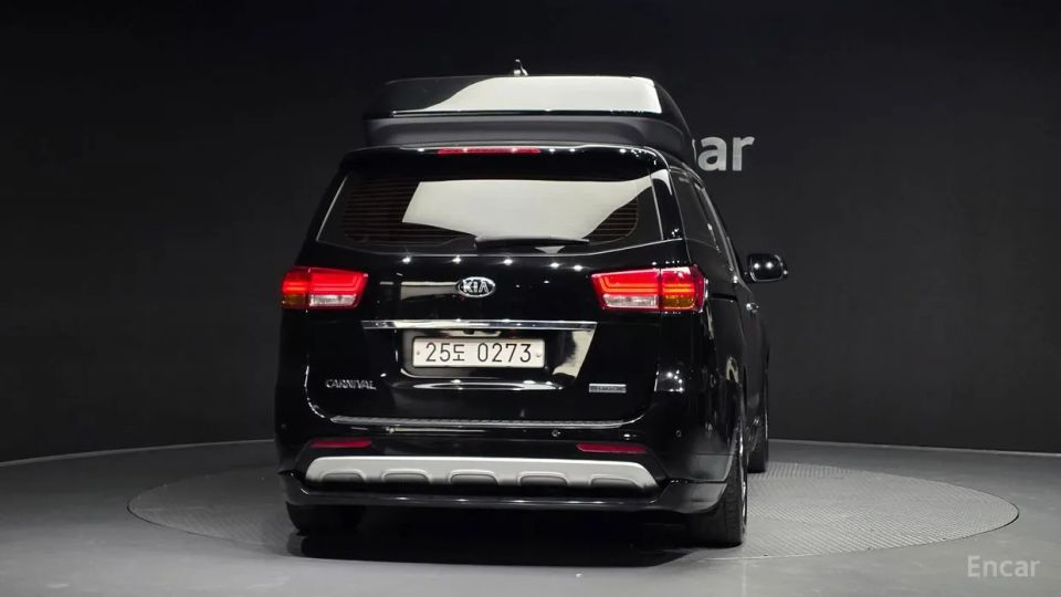 Kia Canival