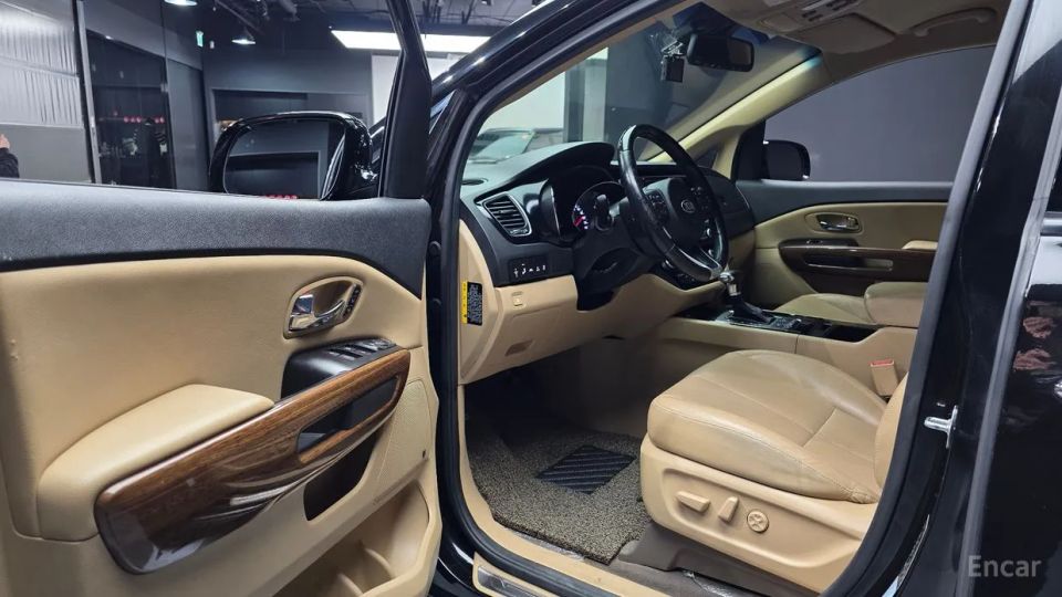Kia Canival