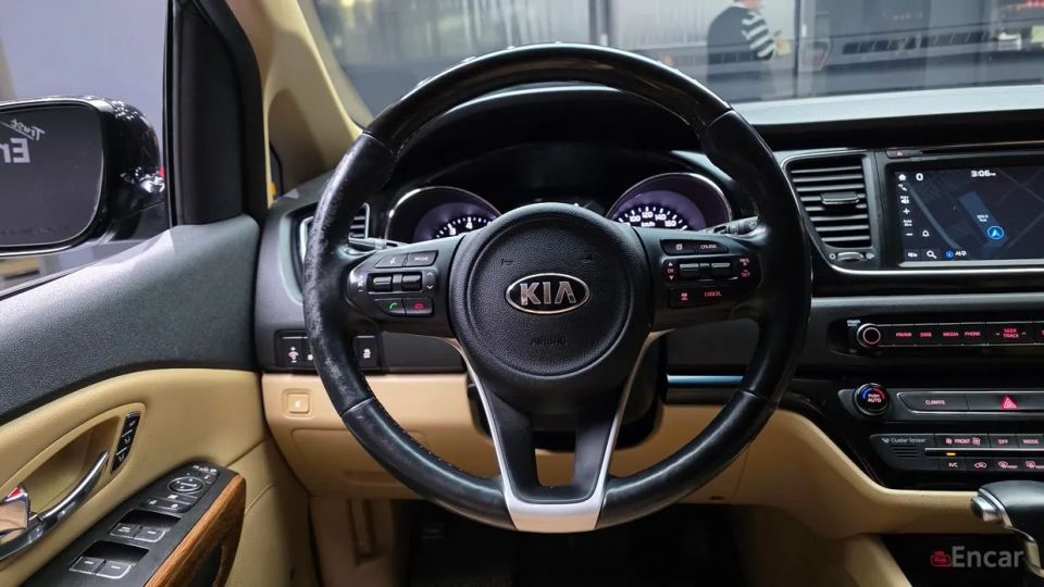 Kia Canival