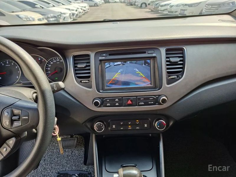 Kia Carens