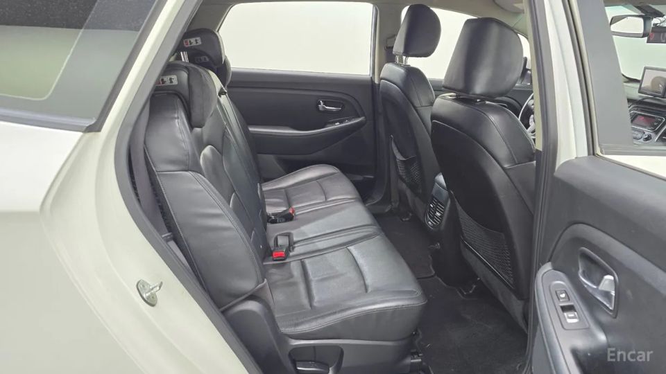 Kia Carens