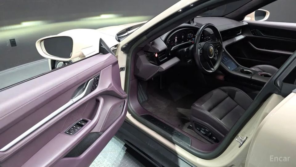 Porsche Taycan