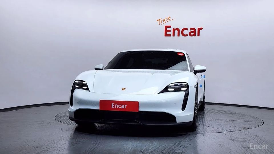 Porsche Taycan
