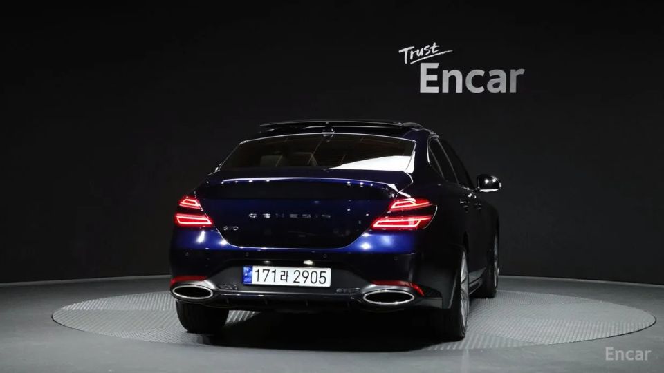 Genesis G70