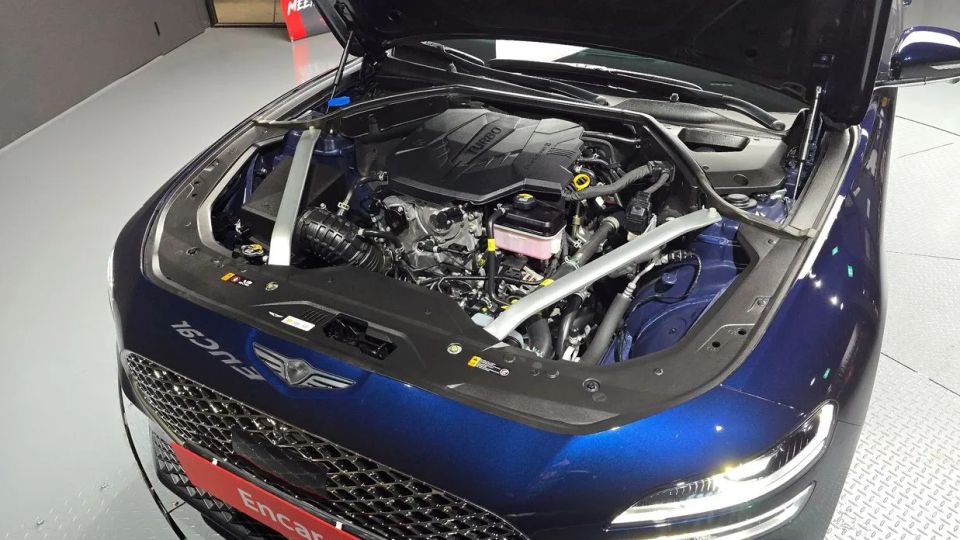 Genesis G70