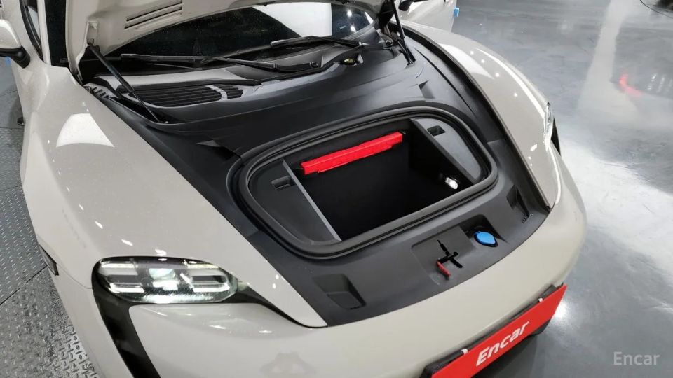 Porsche Taycan