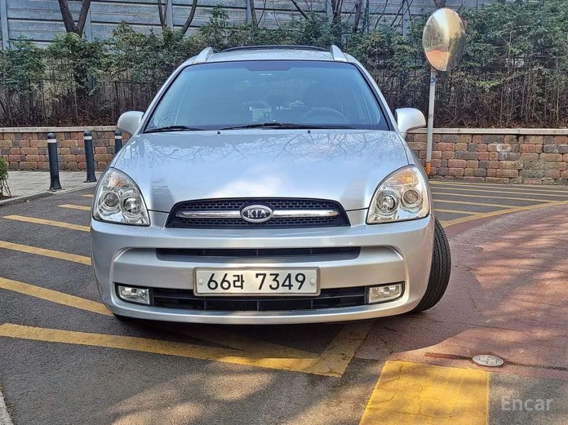 Kia Carens