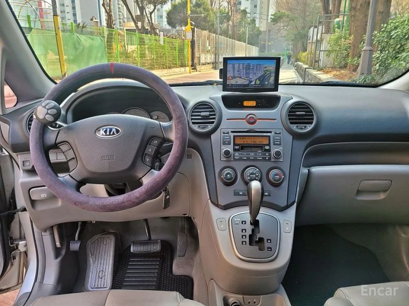 Kia Carens