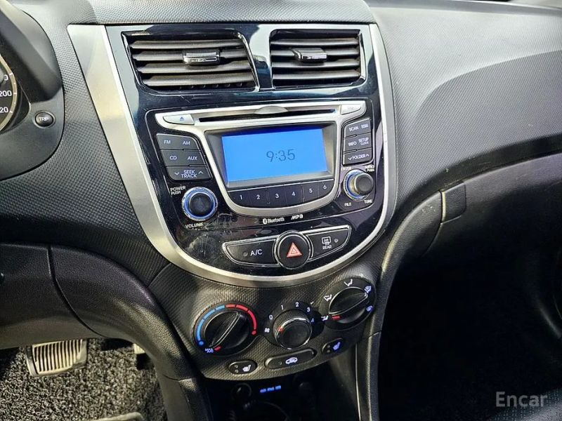 Hyundai Accent