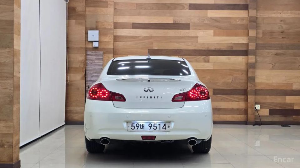 Infiniti G