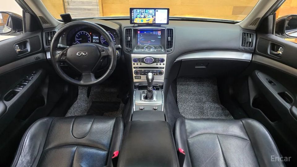 Infiniti G