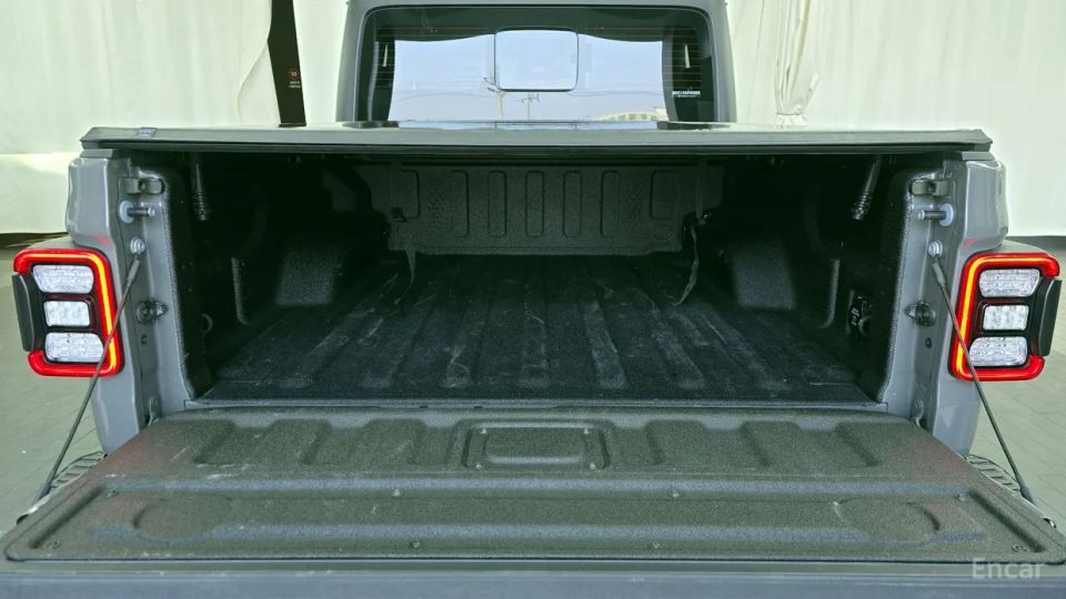 Jeep gladiator