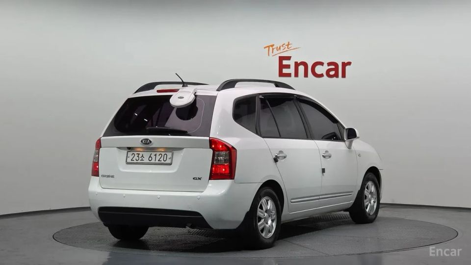 Kia Carens