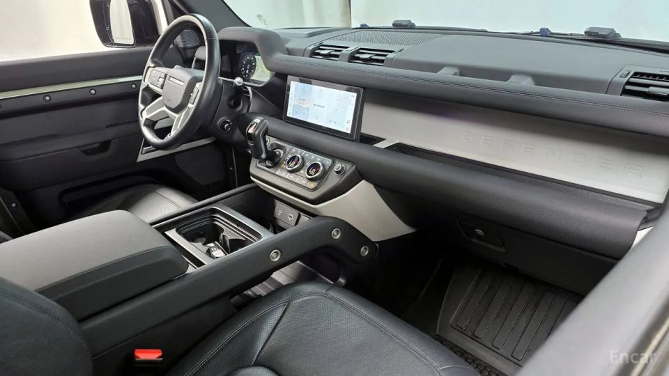 Land Rover Defender