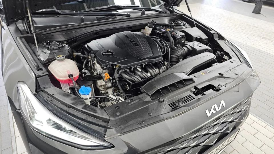 Kia K8
