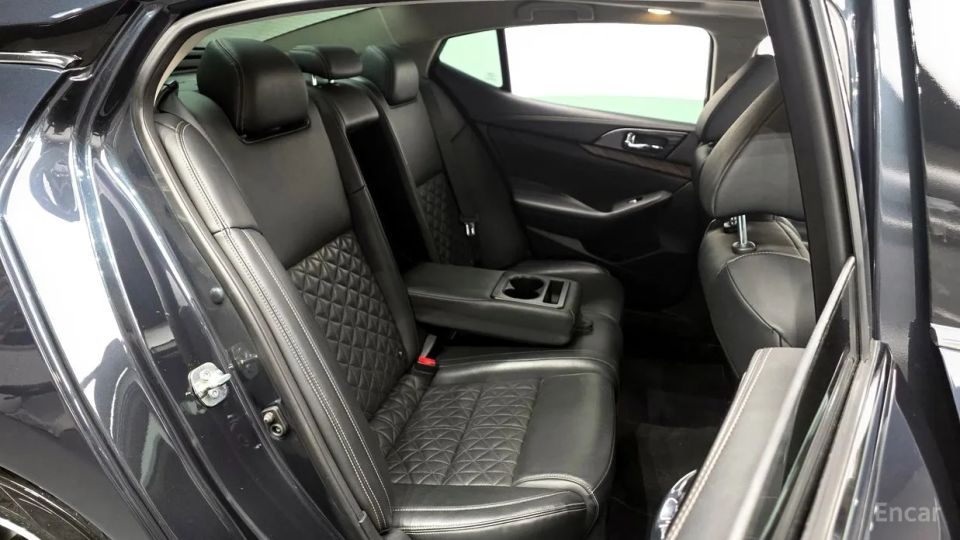 Nissan Maxima
