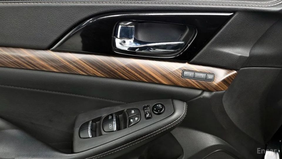 Nissan Maxima