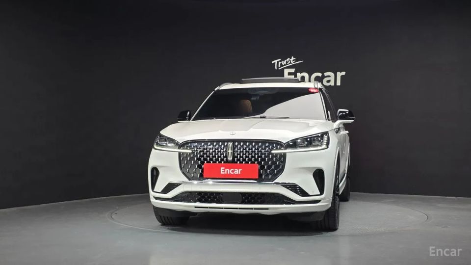 Lincoln Aviator
