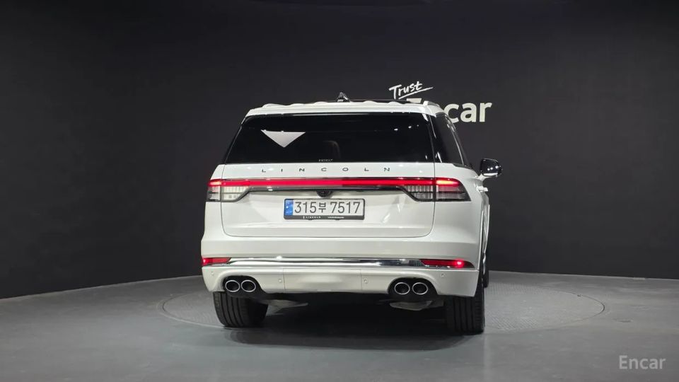 Lincoln Aviator