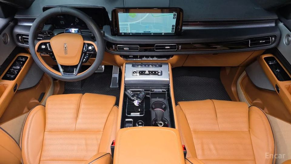 Lincoln Aviator