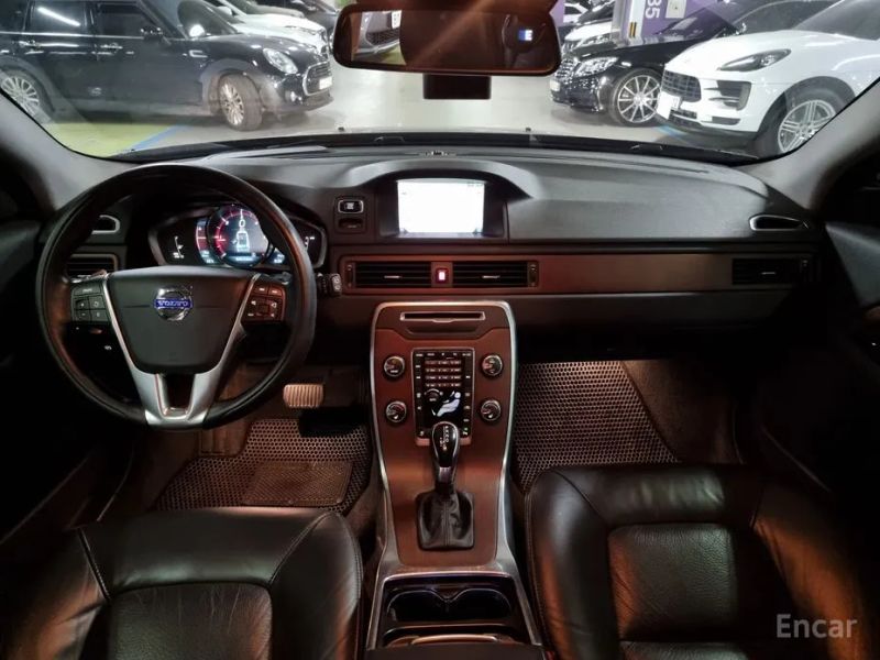 Volvo XC70