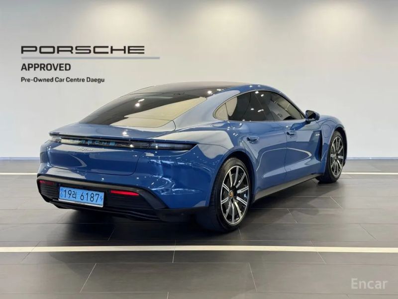 Porsche Taycan