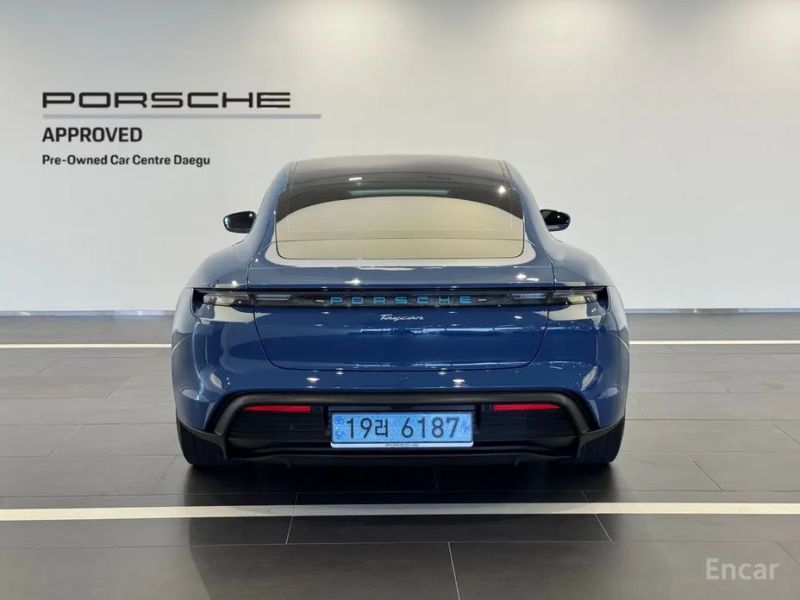 Porsche Taycan