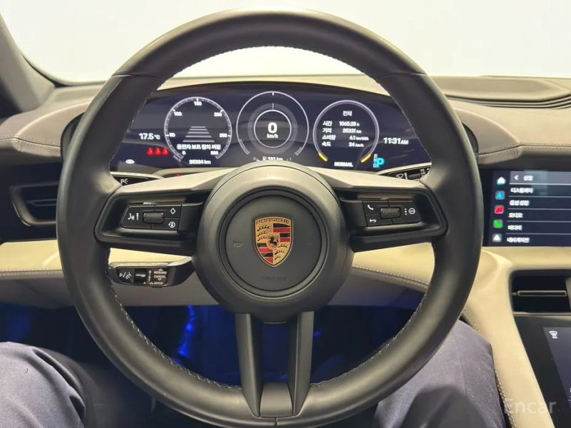 Porsche Taycan