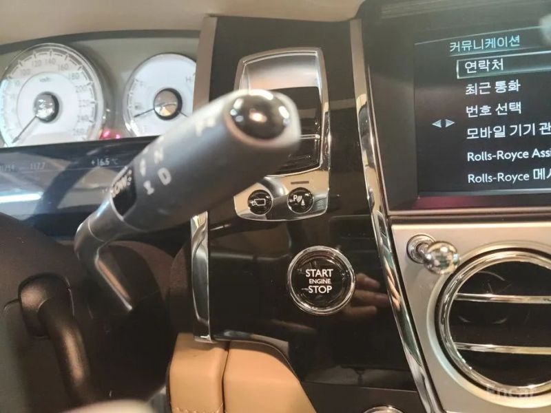 Rolls-Royce Dawn