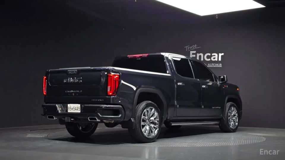 GMC Sierra