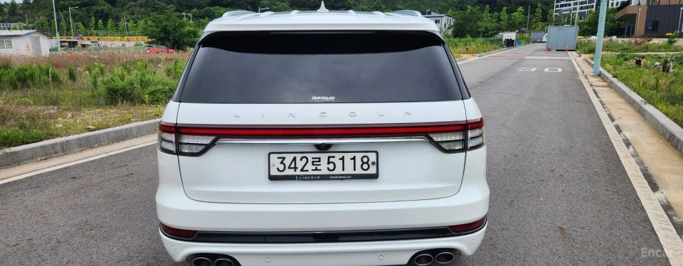 Lincoln Aviator