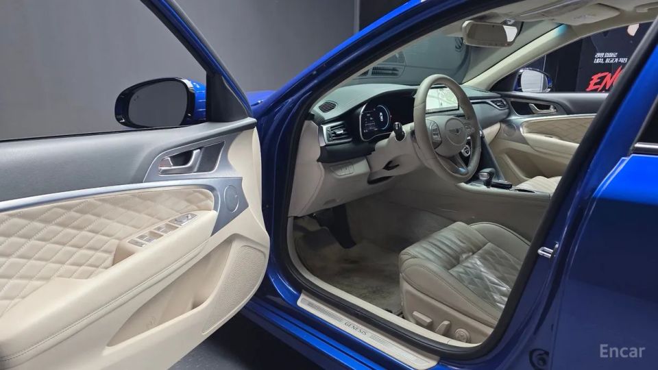 Genesis G70