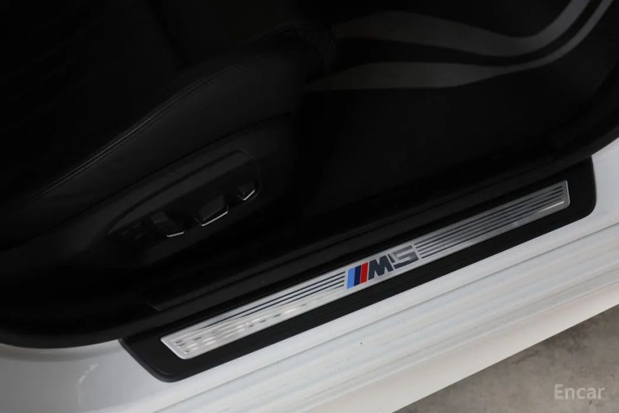 BMW M5