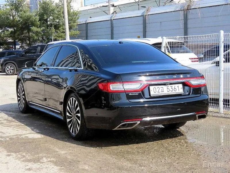 Lincoln Continental