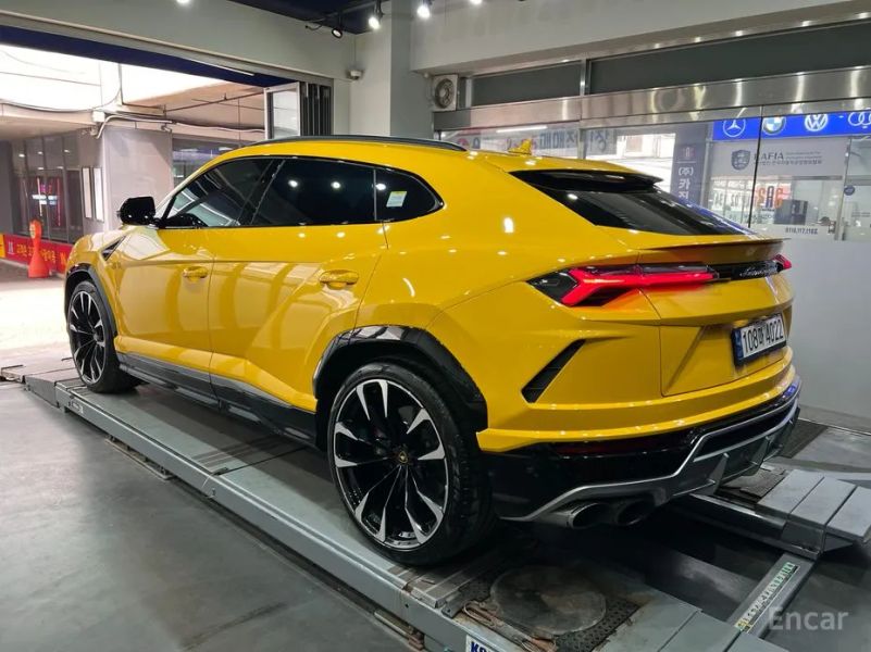 Lamborghini urus