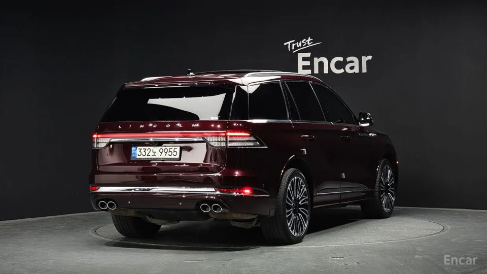 Lincoln Aviator