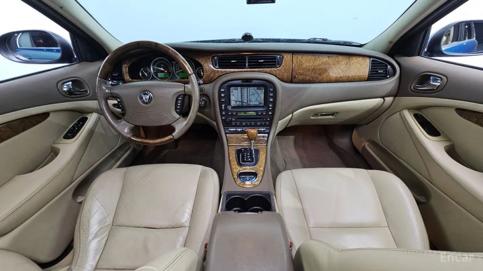 Jaguar S-TYPE