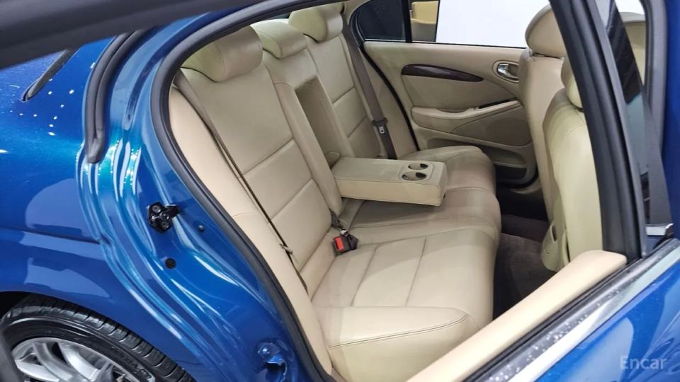 Jaguar S-TYPE