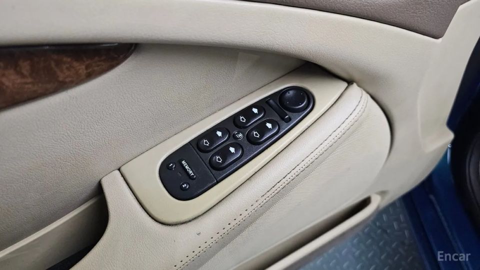 Jaguar S-TYPE