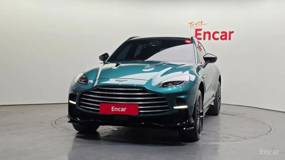 Astonmartin DBX