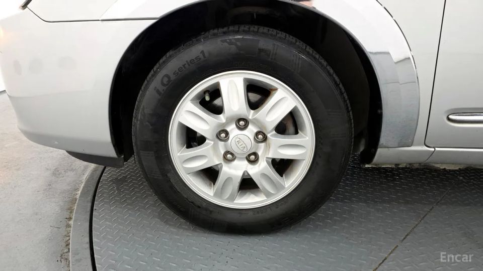 Kia Carens