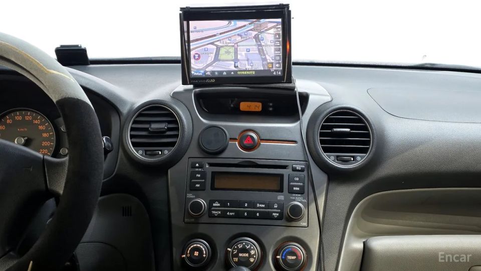 Kia Carens
