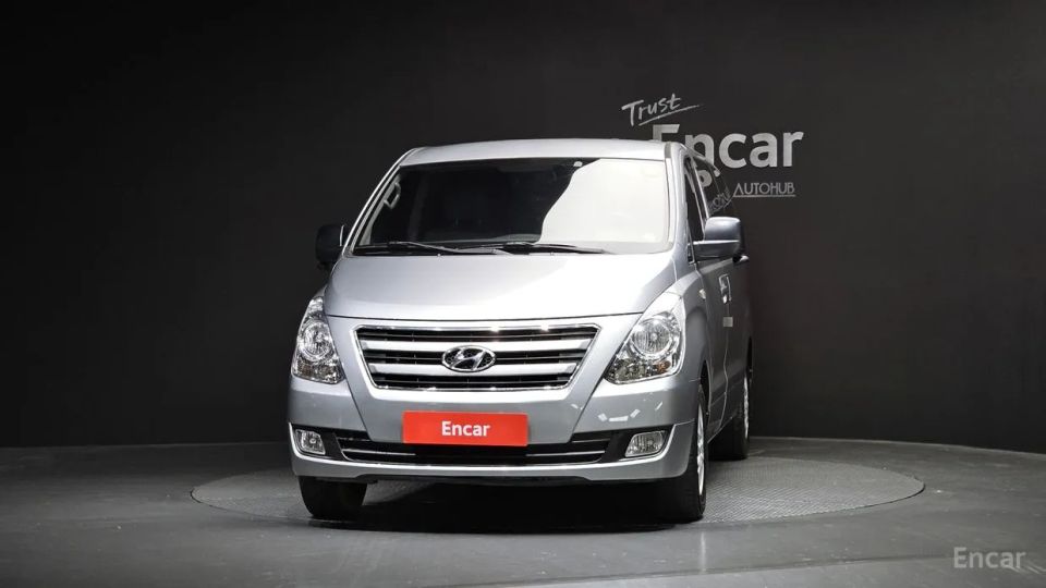 Hyundai Starex