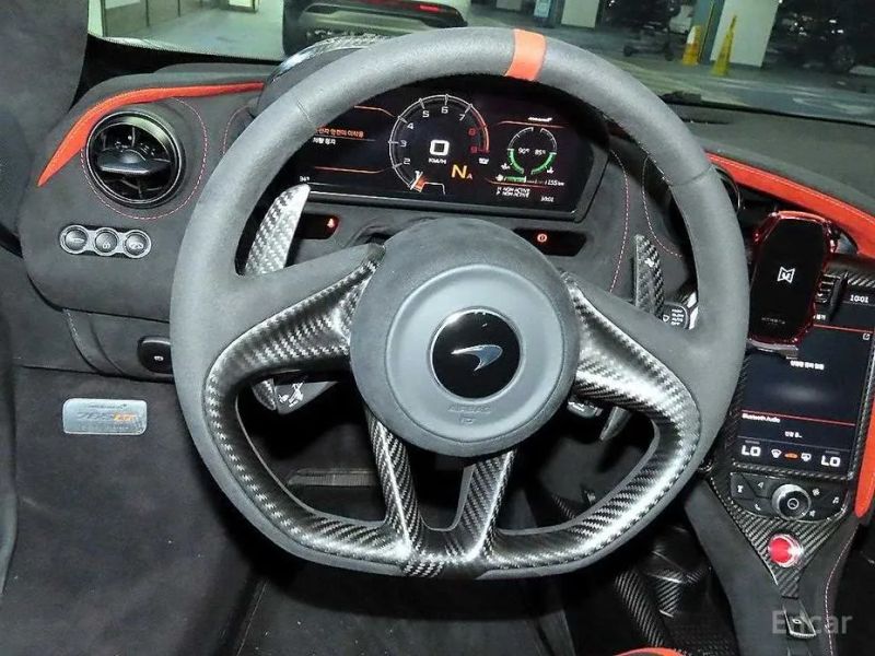 Mclaren 765LT