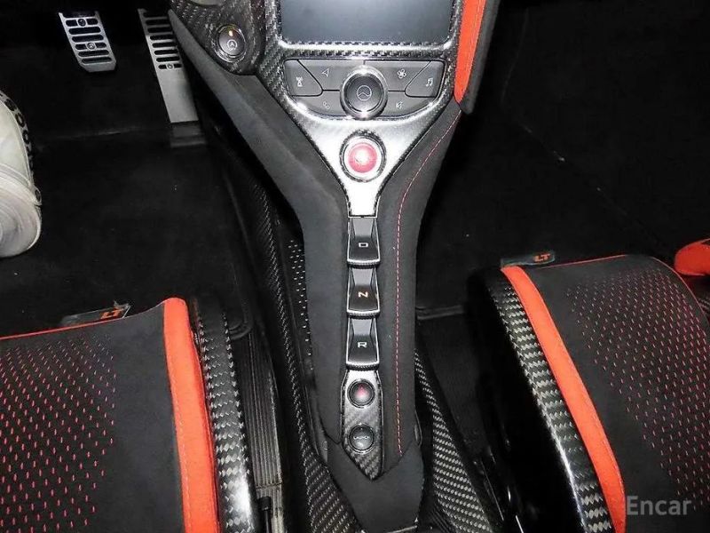 Mclaren 765LT