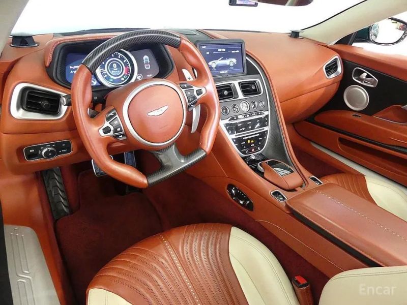 Astonmartin DB11