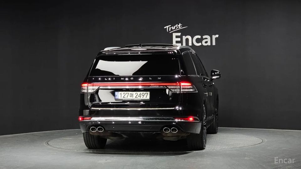 Lincoln Aviator