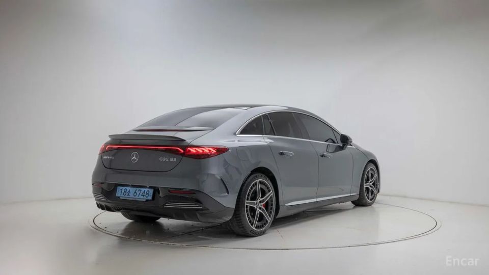 Mercedes-Benz EQE