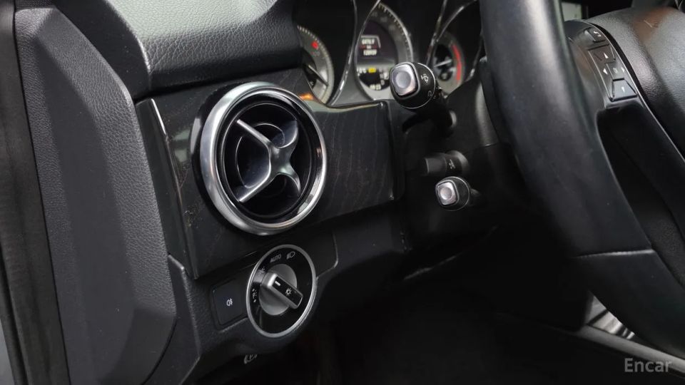 Mercedes-Benz GLK-Class