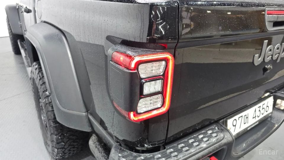 Jeep gladiator